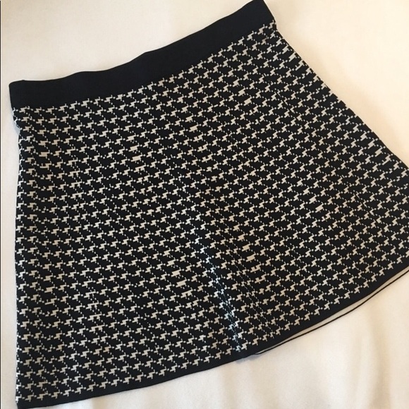 Max Studio Skirt - Picture 4 of 5